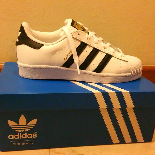 Addias Superstar, Women's Fashion, Footwear, Sneakers on Carousell