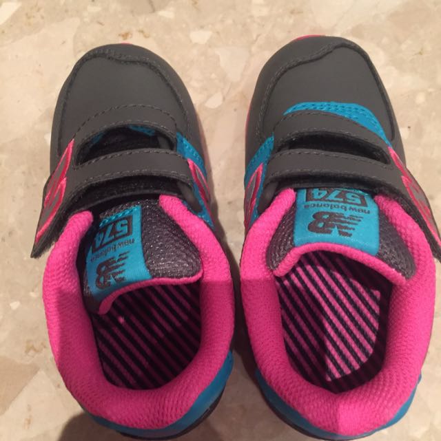 new balance 23.5 cm