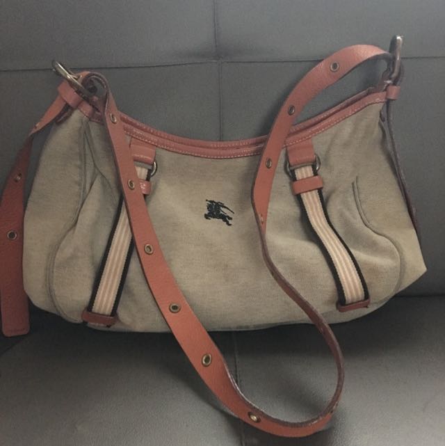 Burberry Sling Bag (Category: Luxury Bags & Wallets) located in Quezon City. Submitted by decluttermnl (Listing ID 59653357, Image 1). Description: .