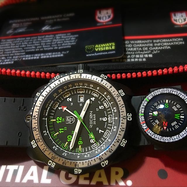 luminox 8831