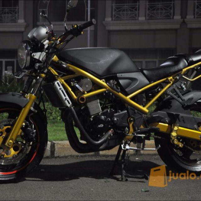 Motor suzuki sales bandit 400cc