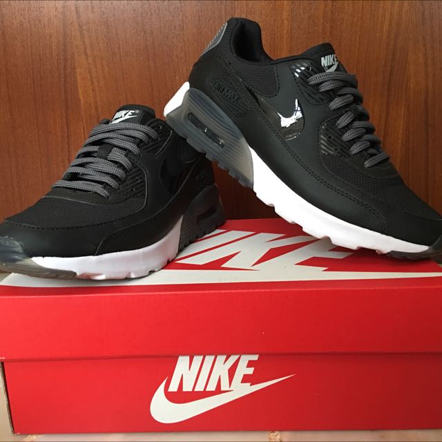 W air max 90 ultra essential sale