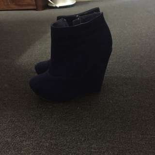 Dark Blue. Size 6.