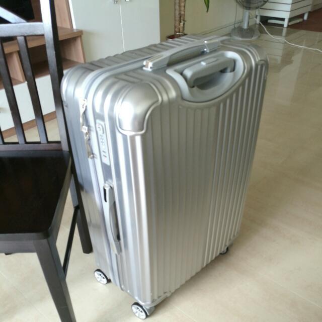 rimowa look alike