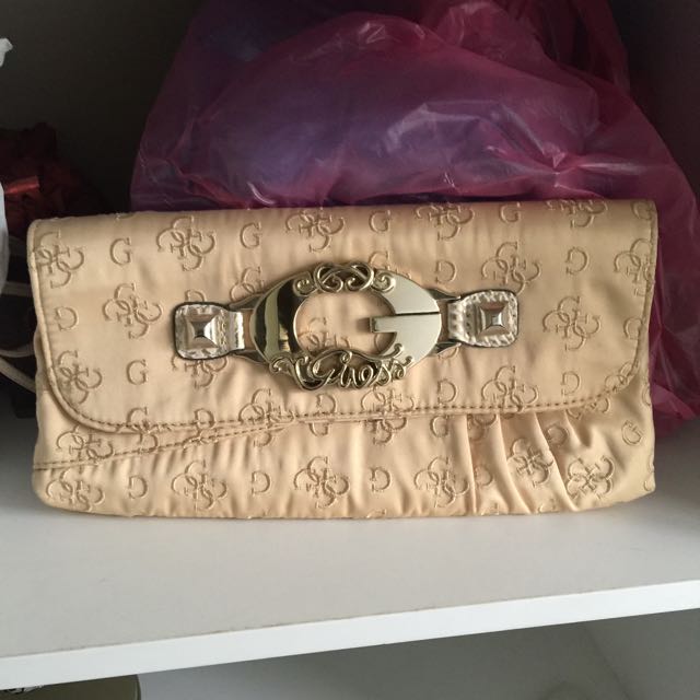 guess gold clutch