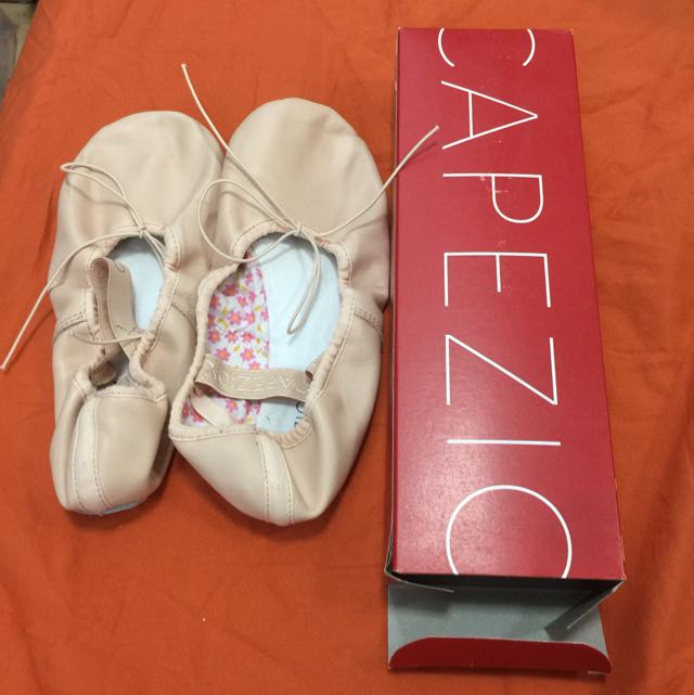 Capezio Ballet Shoes (w/ Harmonie Satin Ribbon), Women's Fashion, Footwear,  Flats & Sandals on Carousell