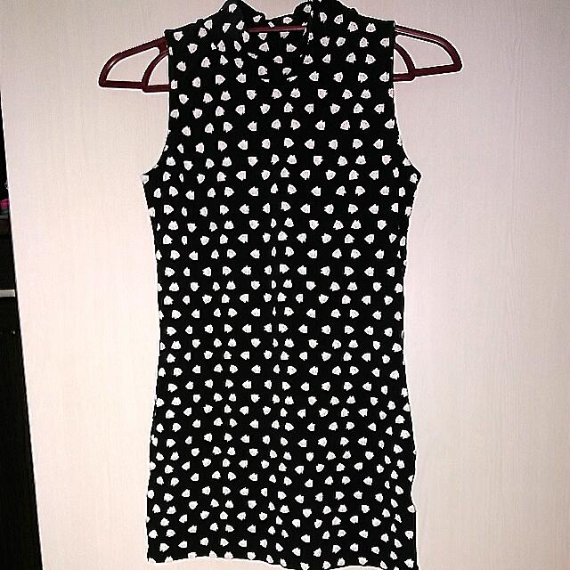 Forever 21 Kitty Little Black Dress (Category: Dresses) located in Manila. Submitted by koloretemnl (Listing ID 60023755, Image 1). Description: .