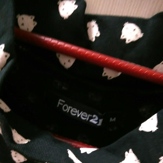 Forever 21 Kitty Little Black Dress (Category: Dresses) located in Manila. Submitted by koloretemnl (Listing ID 60023755, Image 3). Description: .