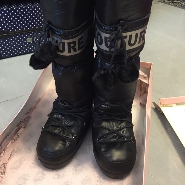 juicy couture moon boots
