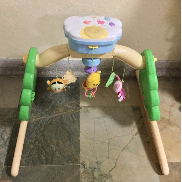 tomy cot mobile