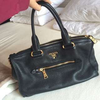 Beautiful Prada Bag!! 😍