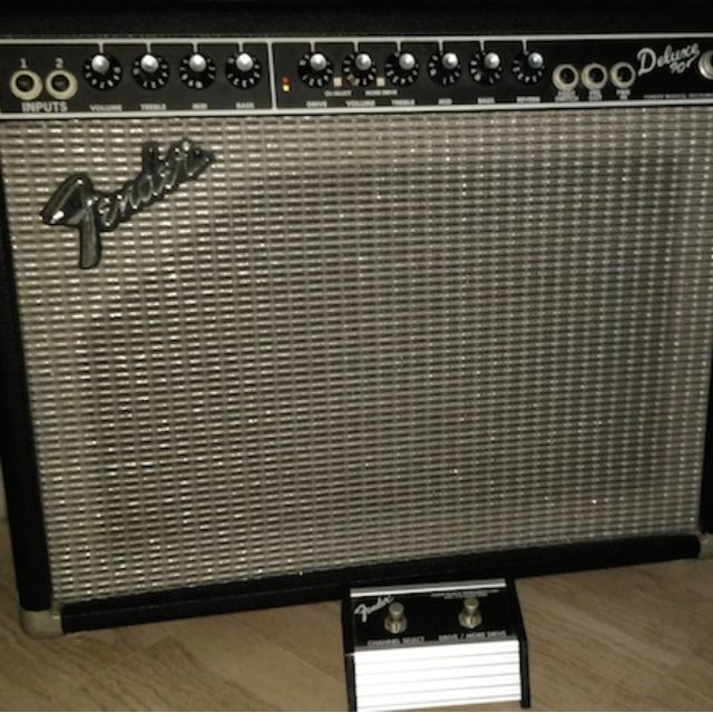 FENDER DELUXE 90 AMPLIFIER