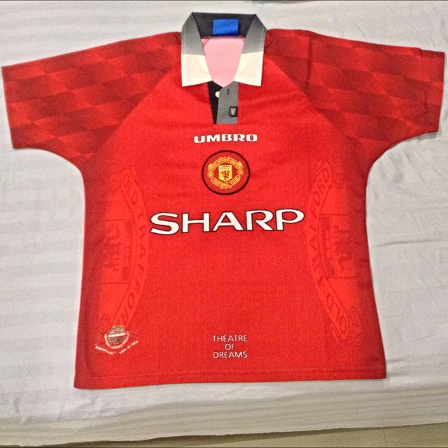 Manchester united classic kit clearance