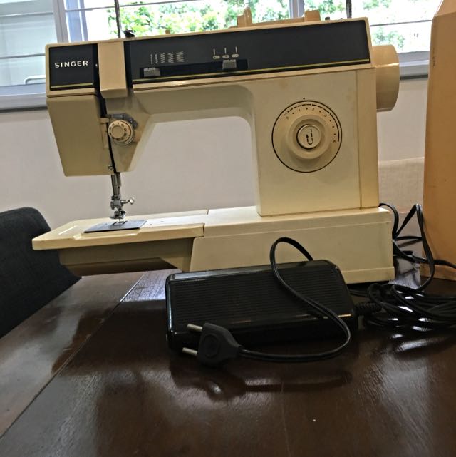 Singer Sewing Machine Model 6211c, Furniture & Home Living, Home