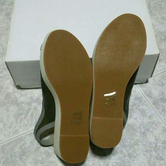 Perspex flatforms top