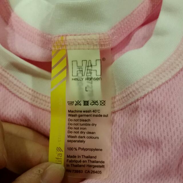 Helly Hansen Base Layer (Category: Traditional & Ethnic wear) located in Subang Jaya. Submitted by karenkbng (Listing ID 60267434, Image 2). Description: Brand new with tag Size L Great as a base layer for winter Keeps dry and warm .