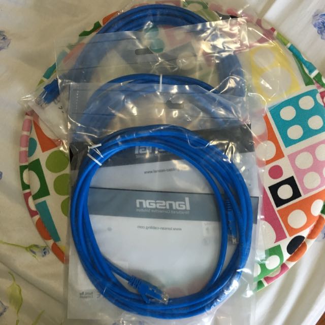 Internet Cable (Category: Cables & Adaptors) located in Singapore. Submitted by rcsjr (Listing ID 60226988, Image 3). Description: .