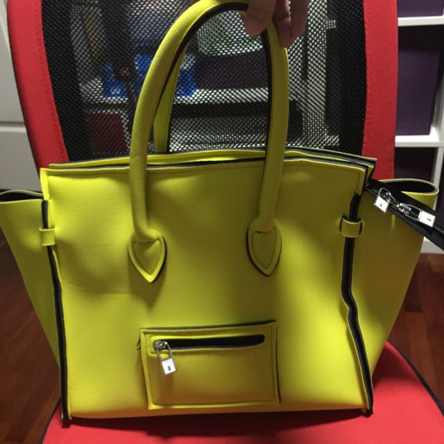 Pre loved SaveMyBag Portofino In Tweety Pastel Yellow Babies Kids Babies Kids Fashion on Carousell