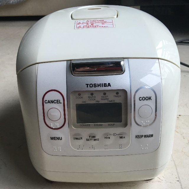 Rice Cooker TOSHIBA RC10LMI, TV & Home Appliances, Kitchen