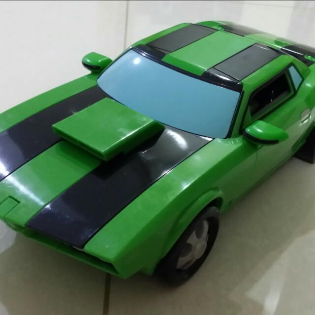 ben 10 kevin levin toy