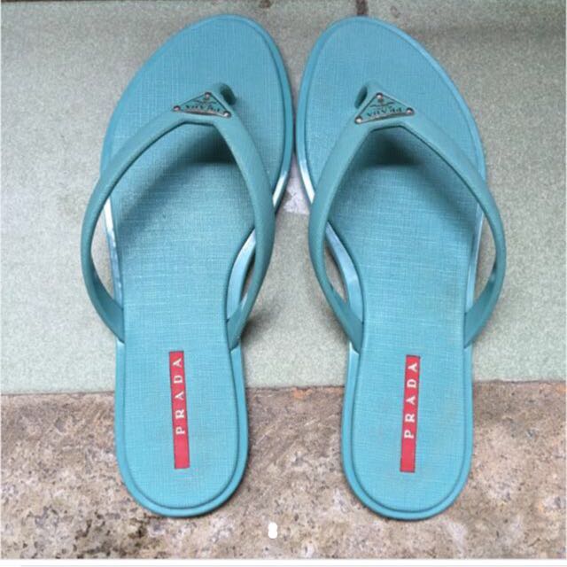 tiffany blue flip flops