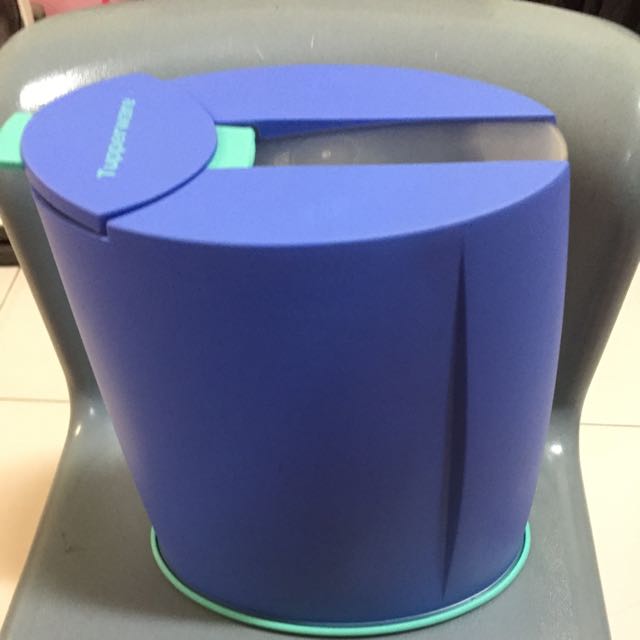 Tupperware (Category: Water Purifers & Dispensers) located in Singapore. Submitted by ilovingit123 (Listing ID 60592476, Image 3). Description: .