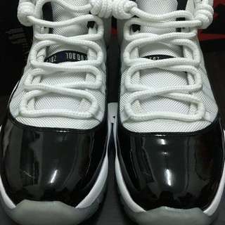 Jordan 11 Low 康扣