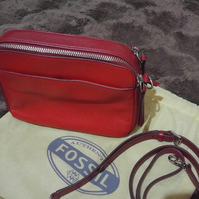 Fossil Red Sydney Crossbody, Barang Mewah di Carousell