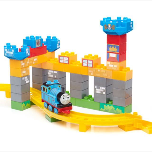 mega bloks thomas & friends ulfstead castle building set