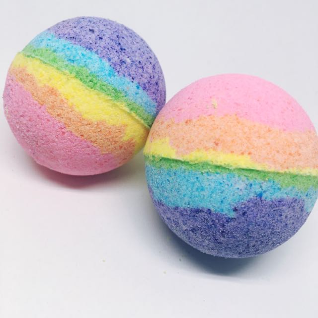 Rainbow Foam Bath Bomb Fruity Mint 