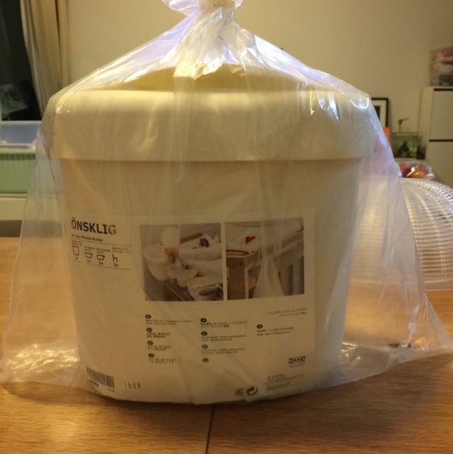 onsklig change table containers