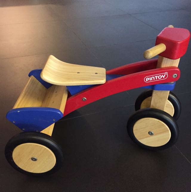 Pintoy store wooden trike