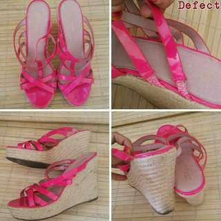 Wedges Bellagio Size 40
*Fix Price