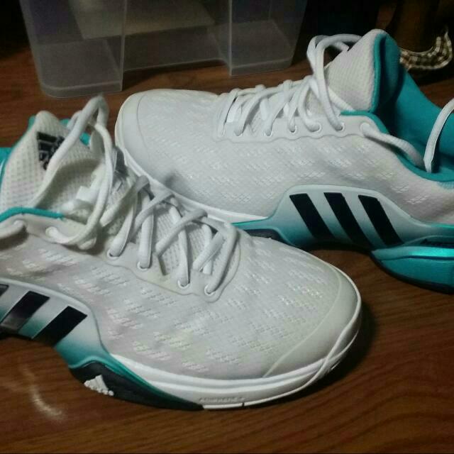 barricade adidas 219