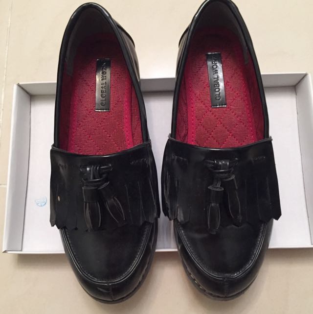 價錢可議 Global Work Oxford Shoes 女裝 內衣和休閒服 Carousell