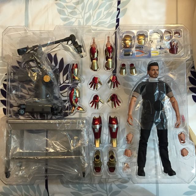 hot toys iron man 3 tony stark armor testing version