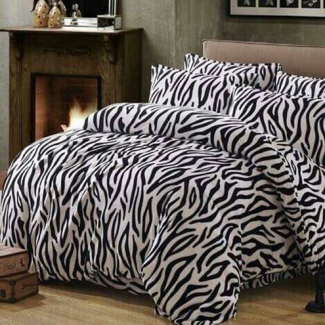 Sprei Motif Zebra Home Furniture On Carousell