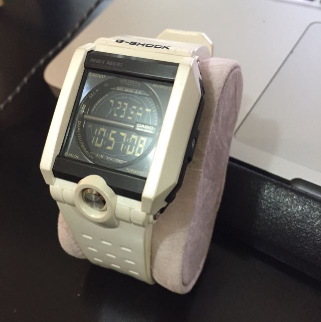 G-SHOCK G8100Ａ ホワイト - 腕時計(デジタル)