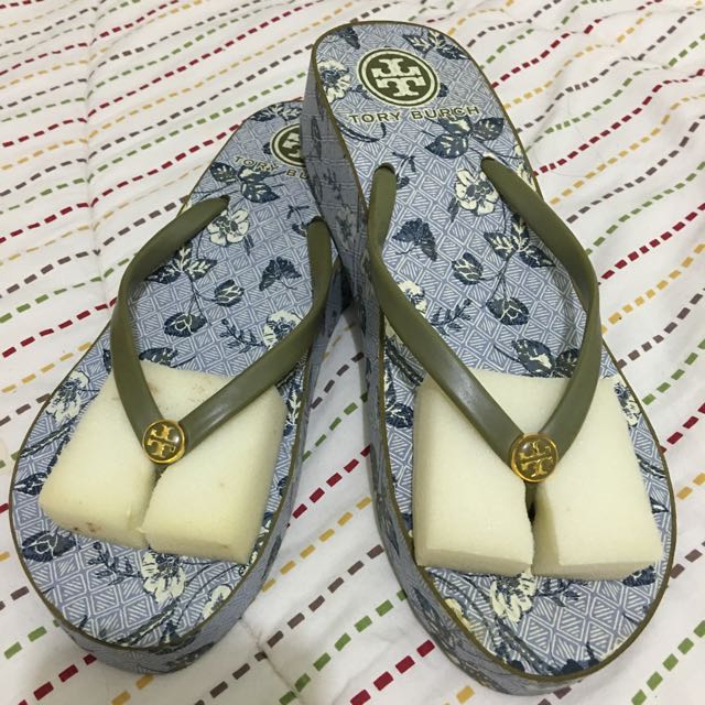 tory burch flip flops clearance