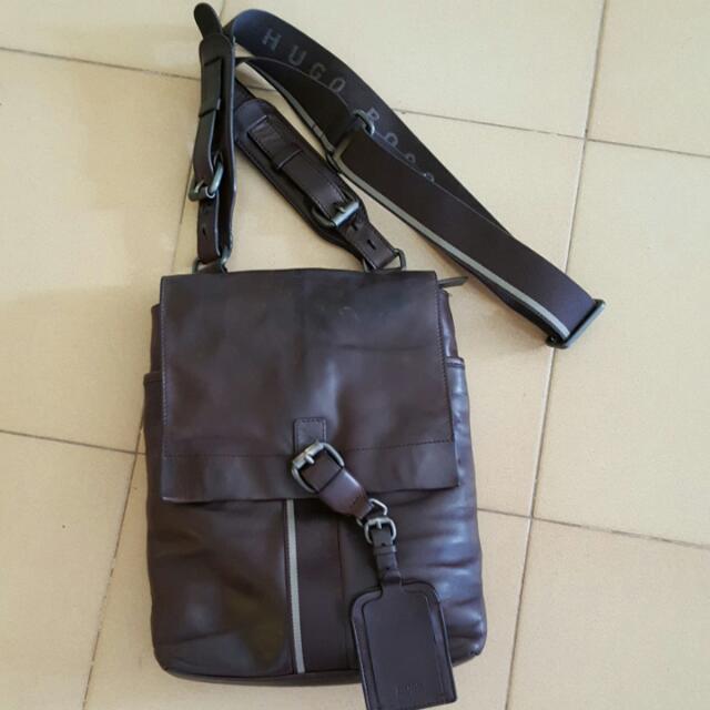 sling bag hugo boss