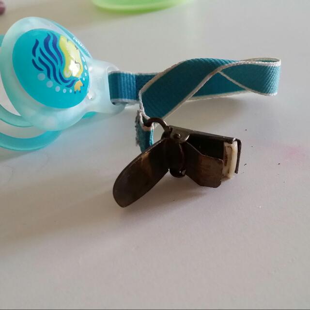 MAM pacifier Clip, Babies & Kids, Nursing & Feeding, Soothers