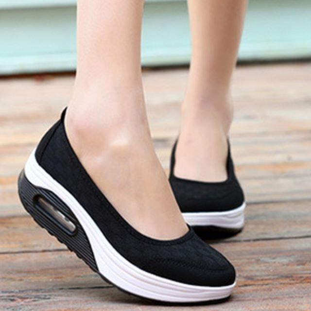 New cheap style footwear