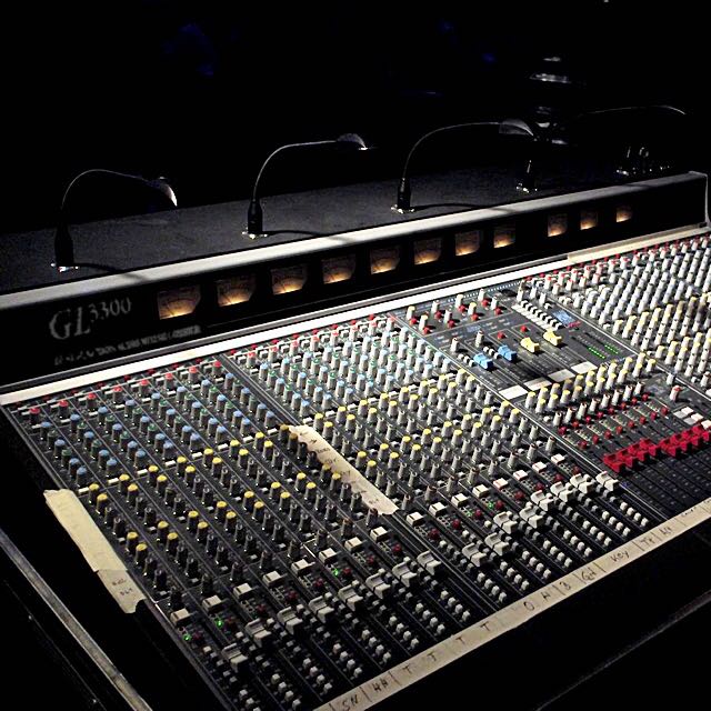 URGENT SALE!! Allen & Heath GL3300 32CH Analog Mixer, TV & Home