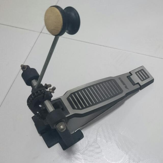 Alesis Drum Pedal, Hobbies & Toys, Music & Media, Musical Instruments