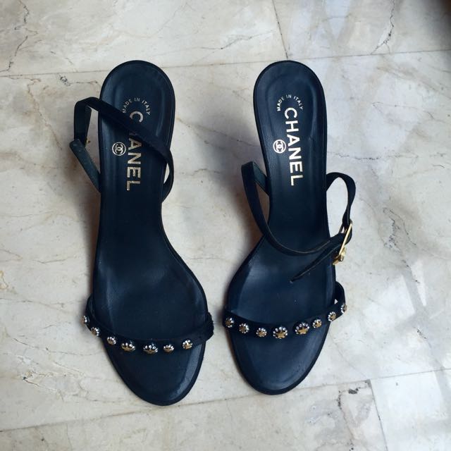 Chanel Shoes, Women's Fashion, Footwear, Flats on Carousell