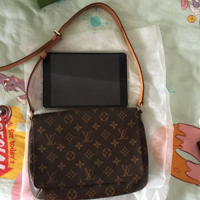 louis vuitton short strap
