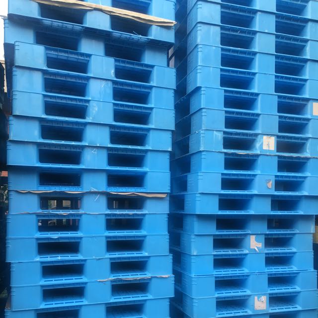 Plastic Pallets (Category: Everything Else) located in Singapore. Submitted by pallets123 (Listing ID 61469474, Image 2). Description: .