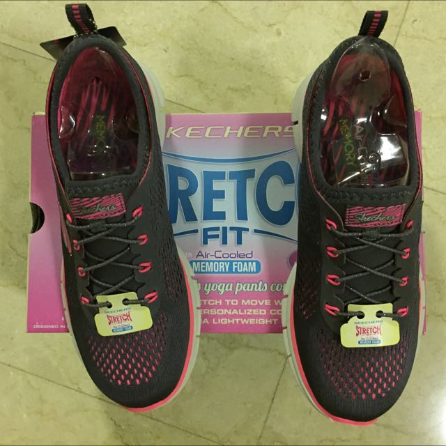 Reduced! Brand Over 36% Discounted! Skechers Harmony Glider Charcoal & Neon Pink Memory Foam New Unworn Size 6.5 Girls/ladies, Sports Equipment, Sports & Games, Water Sports on Carousell