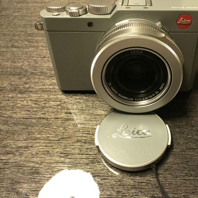 Leica D-Lux (Typ 109) Automatic Lens Cap – Leica Official Store Singapore