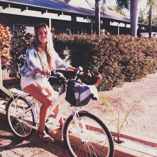 Giant suede shop cruiser bike